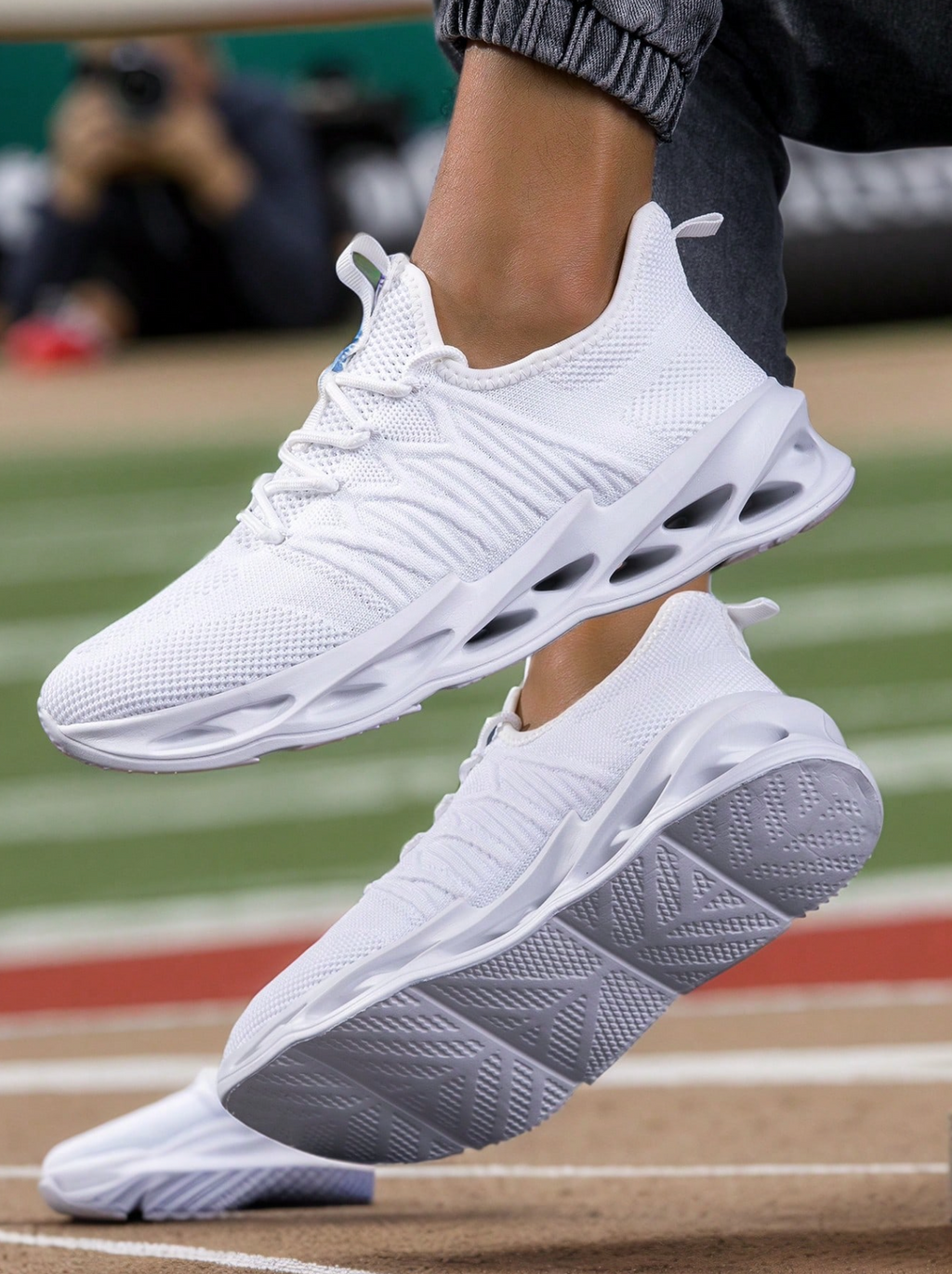 Solid Color Casual Sneakers